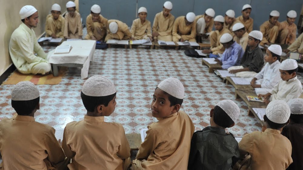 ইসলামিক শিক্ষা প্রতিষ্ঠানগুলোকে নিষিদ্ধ ঘোষণা করেছে ভারতীয় আদালত