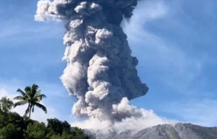 Indonesia volcano erupts three times, 5 km ash