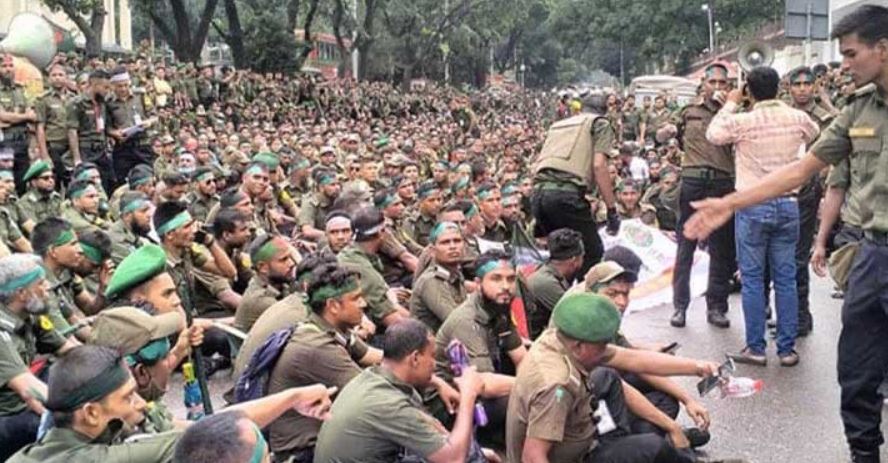 সহিংসতায় জড়িত আনসারদের চাকরি করার সুযোগ নেই: মহাপরিচালক