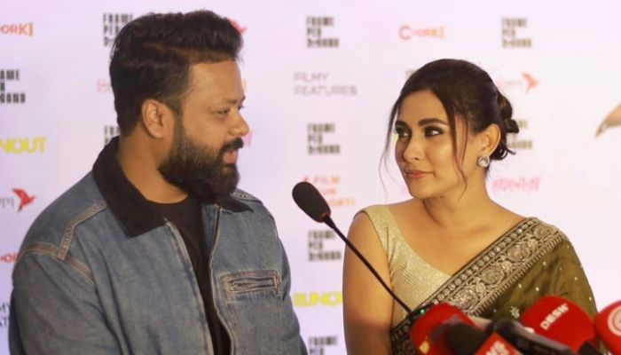 অবশেষে গুঞ্জনই সত্যি হলো, নির্মাতা রাজীবকে বিয়ে করছেন মেহজাবীন