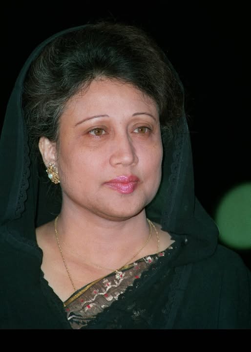 দেয়ার ইজ অলওয়েজ আদার সাইড অব দ্য কয়েন