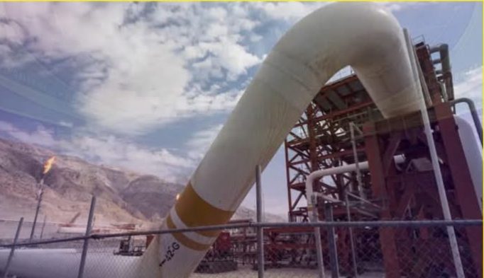 মধ্যপ্রাচ্যের ৩ দেশে তেল স্থাপনায় হামলার নির্দেশ ইরানের