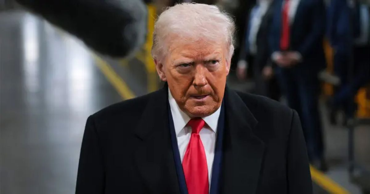 ৪৮ ঘণ্টার মধ্যে হরমুজ প্রণালি না খুললে ইরানে নরক নেমে আসবে