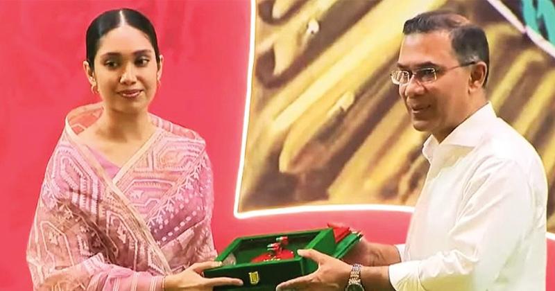 খালেদা জিয়ার পক্ষে স্বাধীনতা পুরস্কার নিলেন জায়মা রহমান