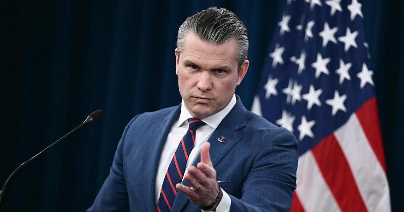 চুক্তি না করলে আবার ইরানে হামলা: হেগসেথ